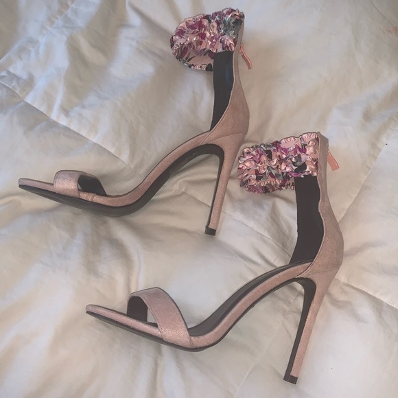 Blush & Floral Heels (Urban Planet) - Picture 2 of 2